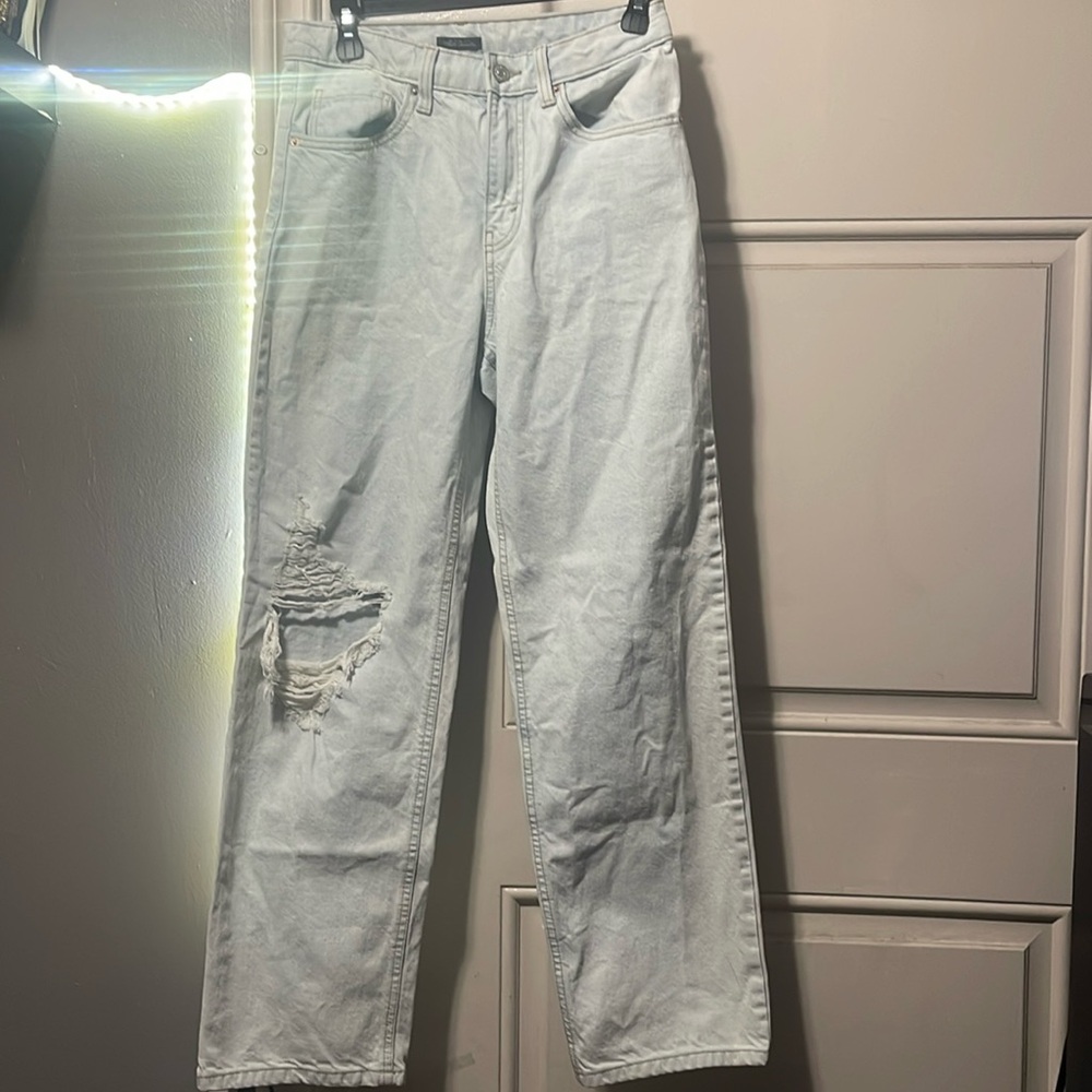 Wild Gable white bluish pants